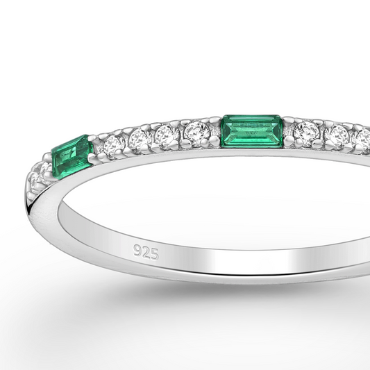 Elegant Forest Green Radiance Ring